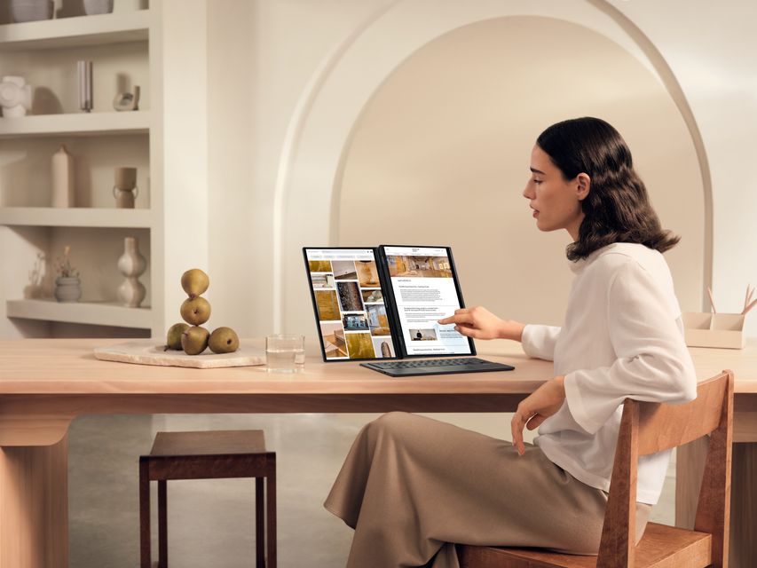Zenbook DUO_UX8406CA_Scenario photo_02